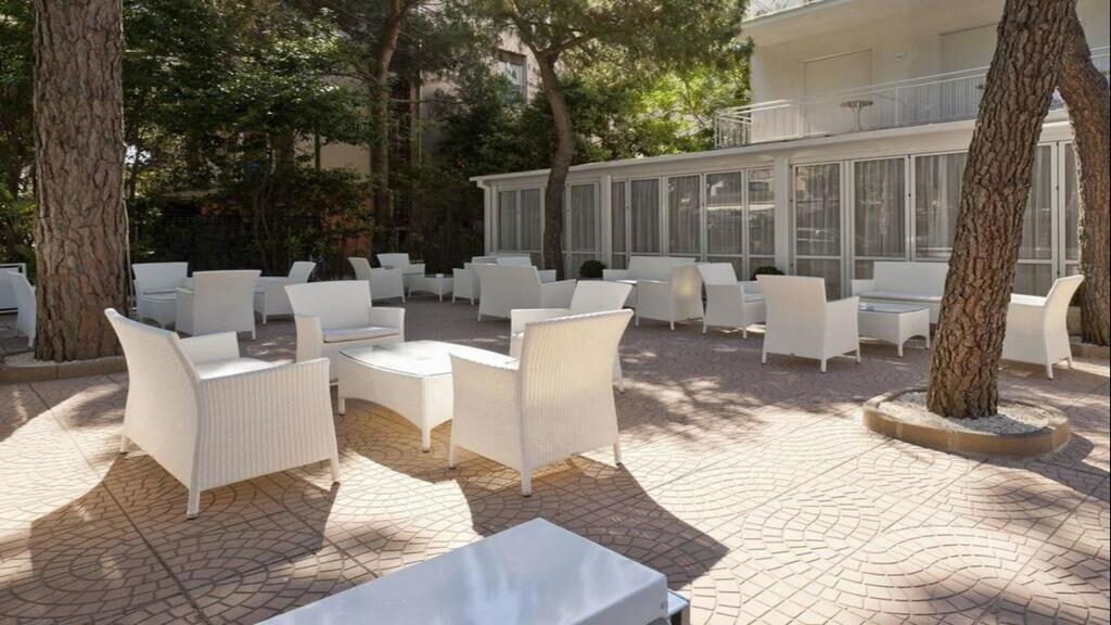 Hotel Maarea Milano Marittima Buitenkant foto