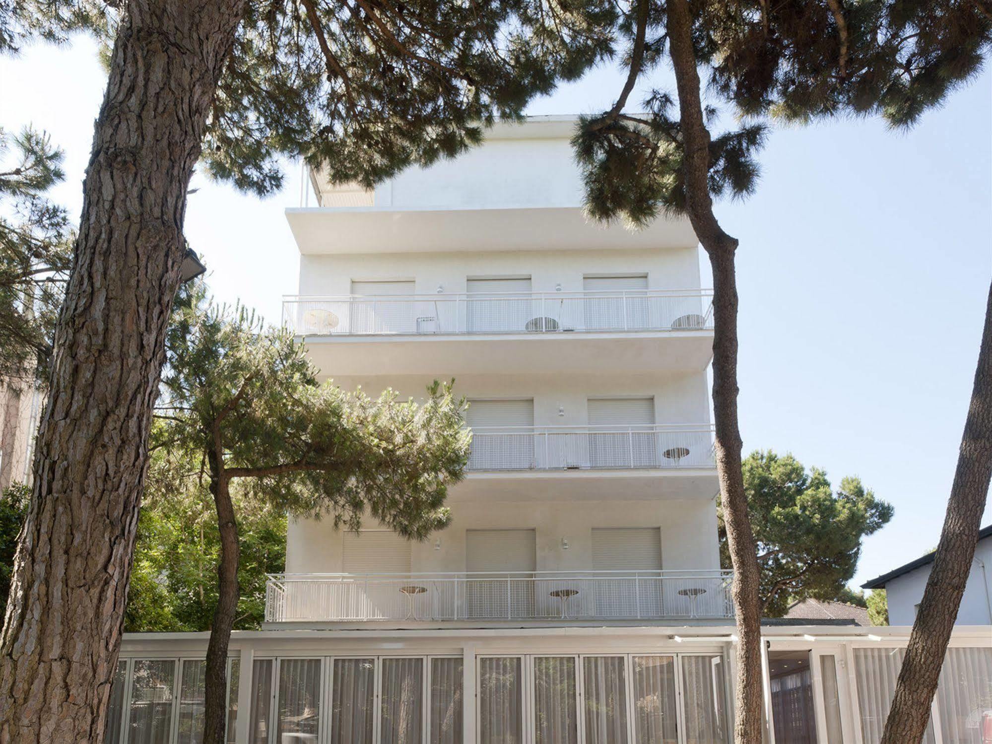 Hotel Maarea Milano Marittima Buitenkant foto